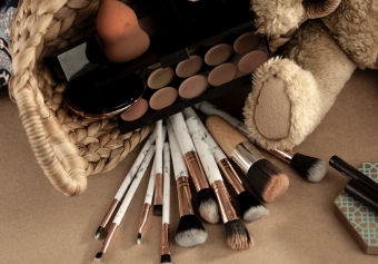 5 Beauty Essentials You Need When Traveling for Work